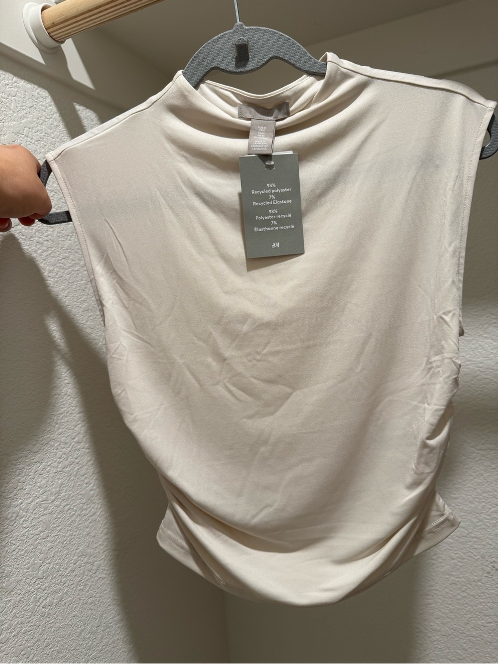 H&M Cream Mock Neck Sleeveless Tank Top
